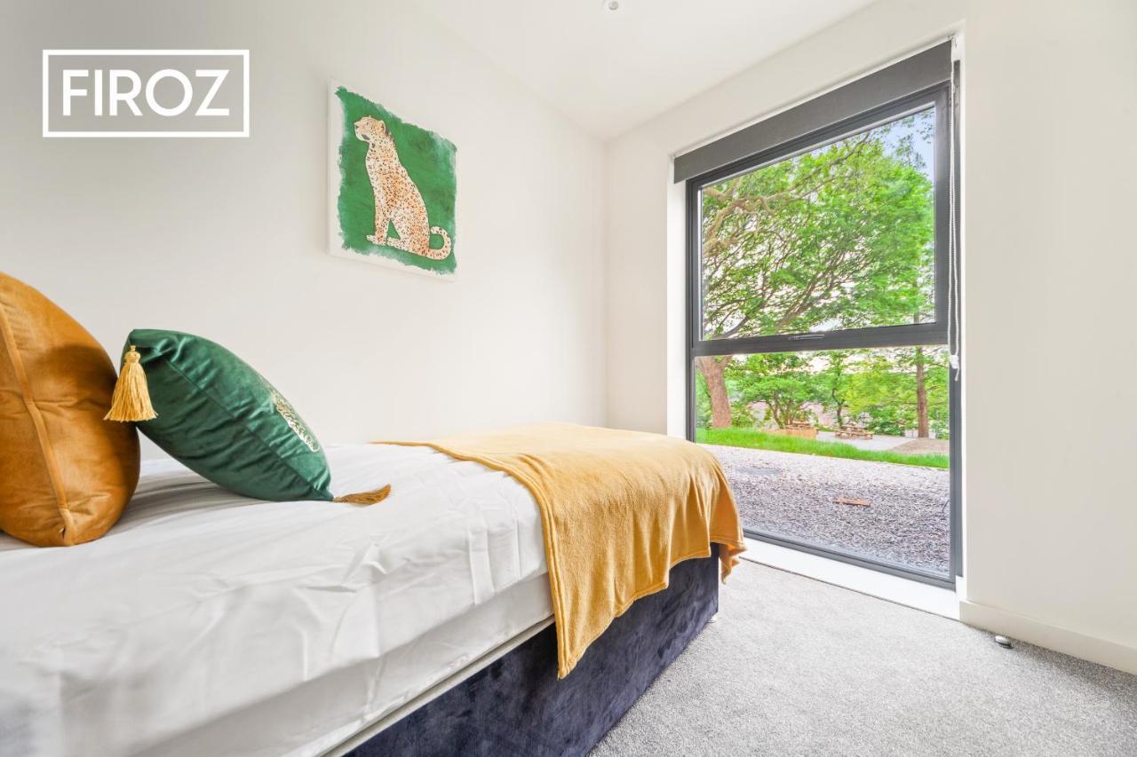 Spacious 4 Bedroom 3 Bath House For Families & Contractors With Free Parking, Fast Wi-Fi & Netflix By Firoz Property Management Leeds  Ngoại thất bức ảnh