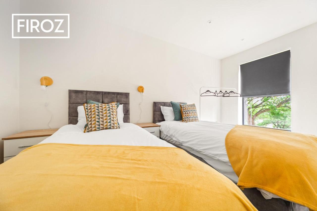 Spacious 4 Bedroom 3 Bath House For Families & Contractors With Free Parking, Fast Wi-Fi & Netflix By Firoz Property Management Leeds  Ngoại thất bức ảnh