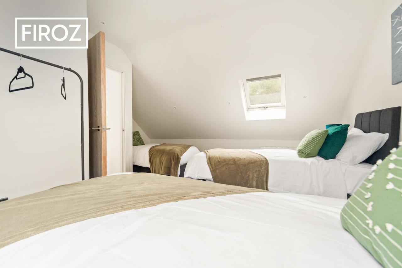 Spacious 4 Bedroom 3 Bath House For Families & Contractors With Free Parking, Fast Wi-Fi & Netflix By Firoz Property Management Leeds  Ngoại thất bức ảnh
